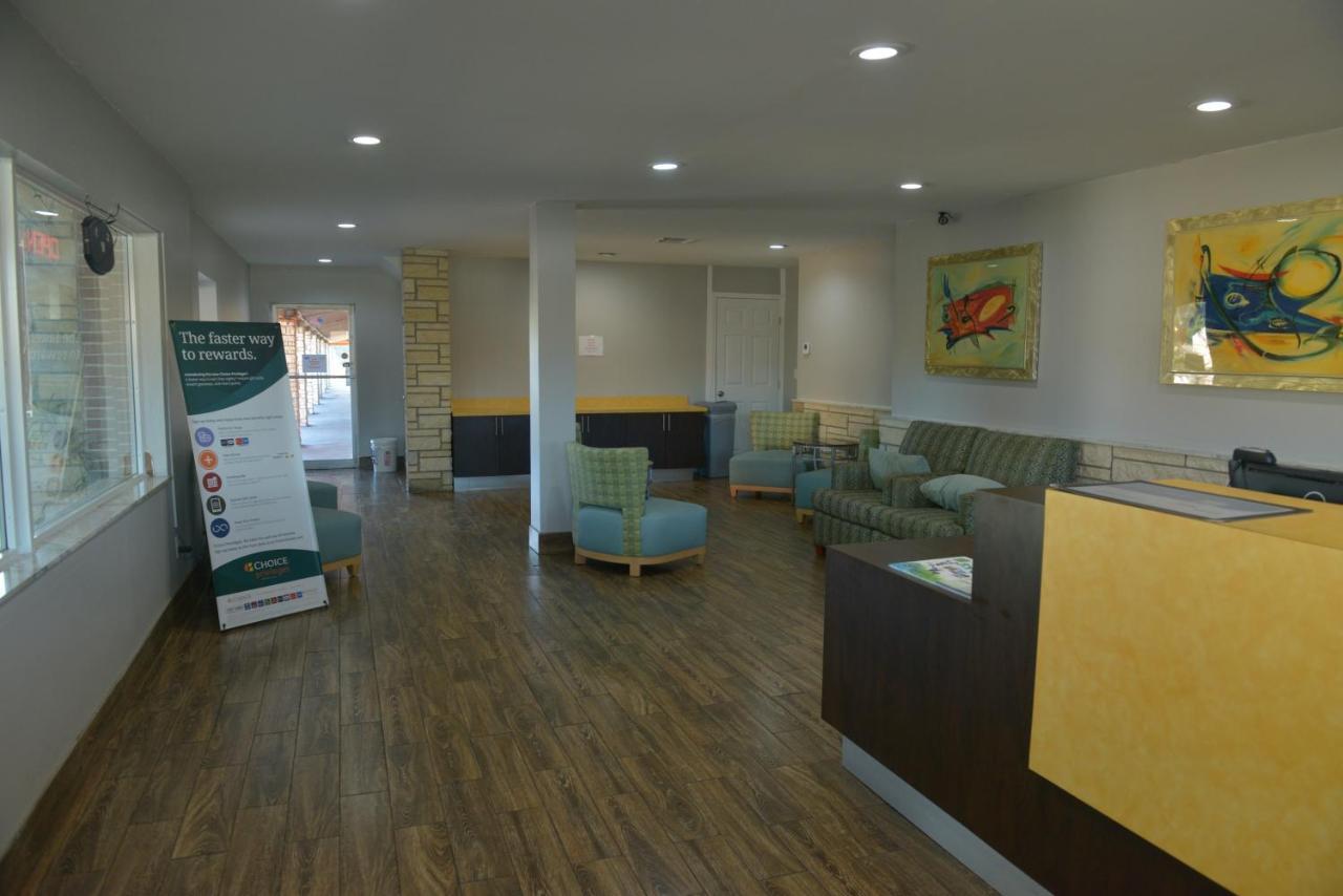 Rodeway Inn & Suites Winter Haven Chain Of Lakes Exterior foto